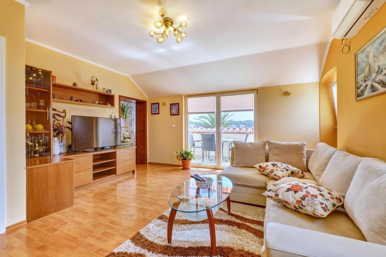 Apartment Dami Mali Lošinj Εξωτερικό φωτογραφία